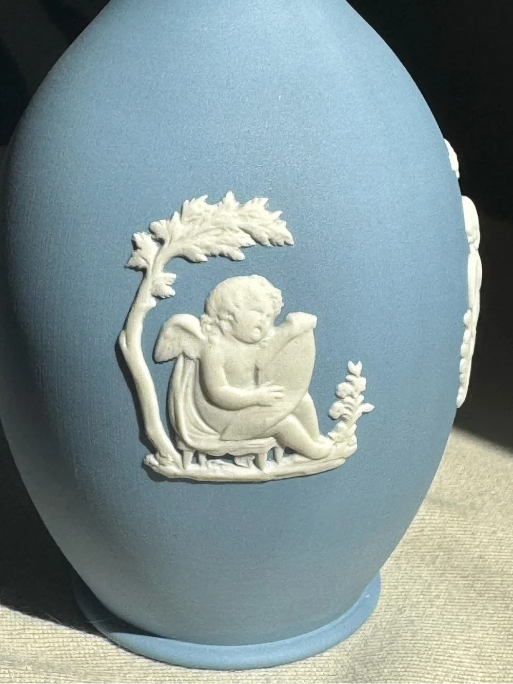 Wedgwood this vase